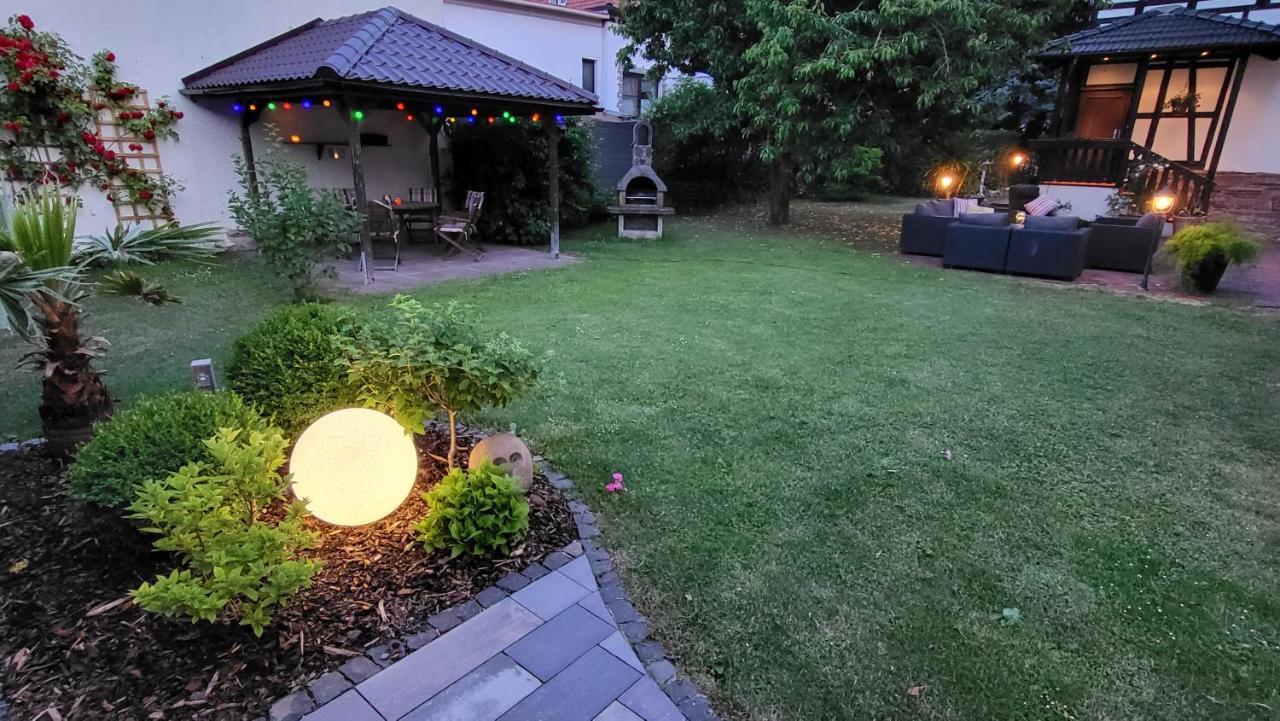Apartments Am Saalebogen Mit Gartenterrasse, Grillkamin, Freie Parkplaetze Rudolstadt Eksteriør bilde