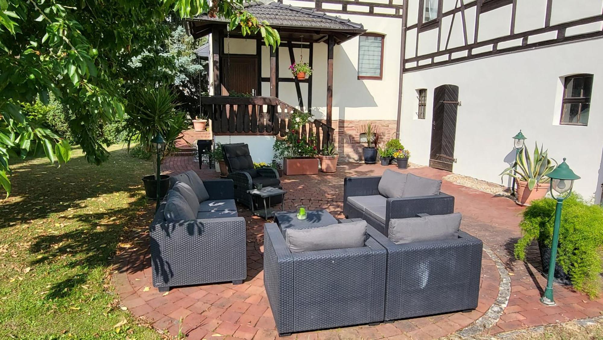 Apartments Am Saalebogen Mit Gartenterrasse, Grillkamin, Freie Parkplaetze Rudolstadt Eksteriør bilde